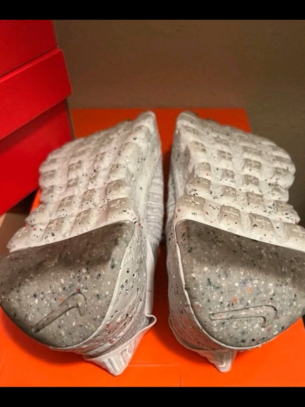 Nike Space Hippie 04